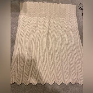 Small creamy/biege blanket